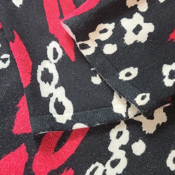 LH sport Sweater - Picture 12 of 16